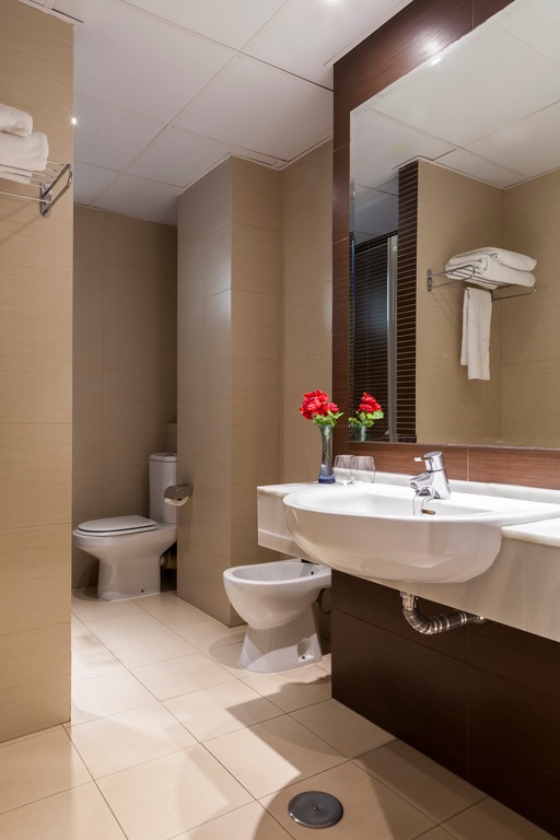 Don Paco hotel, Sevilla. Kylpyhuone